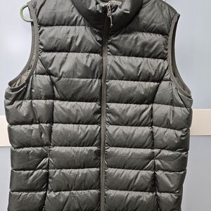 Eddie Bauer Women's Green Down Puffer Vest-XL